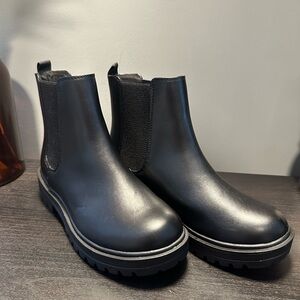 Sleek Black Chelsea Boots